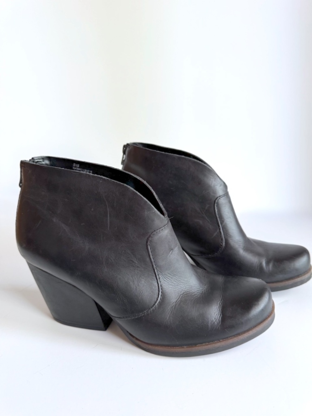 KORKS Women's Gemini V Bootie in Black Size 8.5